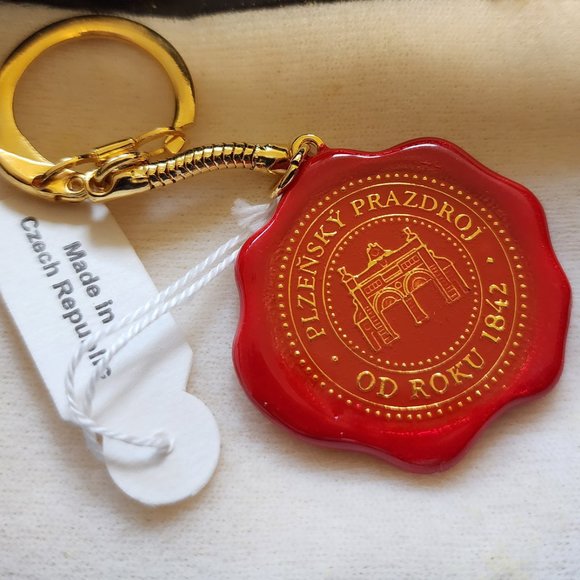 Vintage Pilsner Urquell Keychain New - Picture 2 of 2